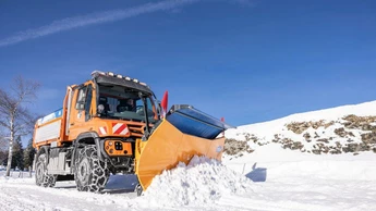 Suche Mechaniker für Umbau Schneepflug good Winterdienst